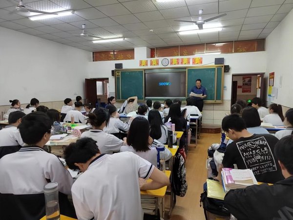 高三复读的利弊分析