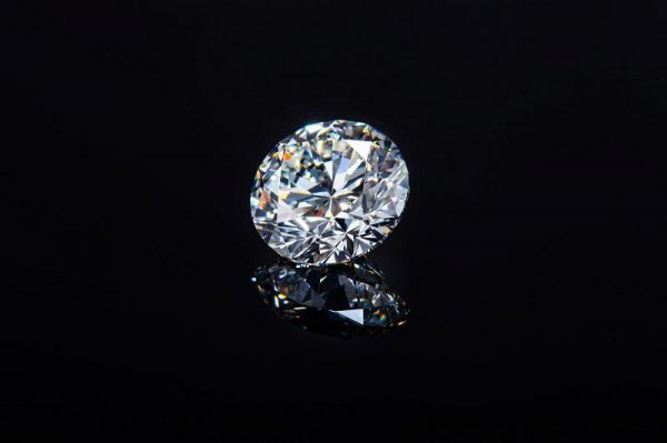 裸钻是什么意思