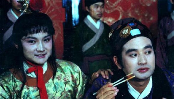 袭人为什么嫁给蒋玉菡