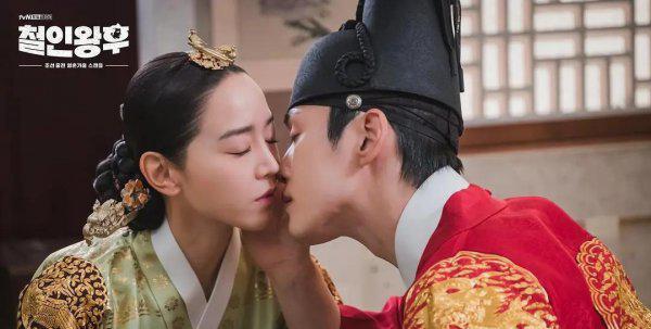 哲仁王后结局是什么