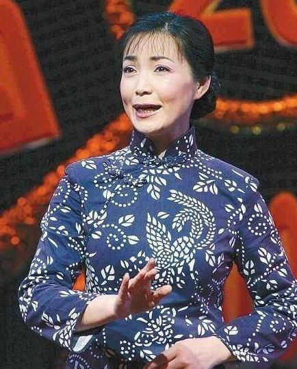 还珠格格皇后扮演者是谁