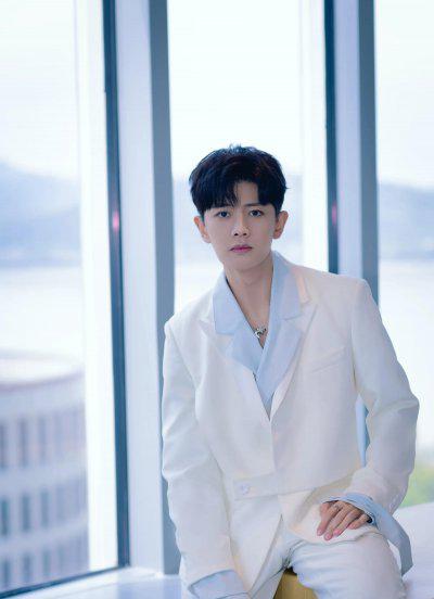 演员任嘉伦个人资料简介