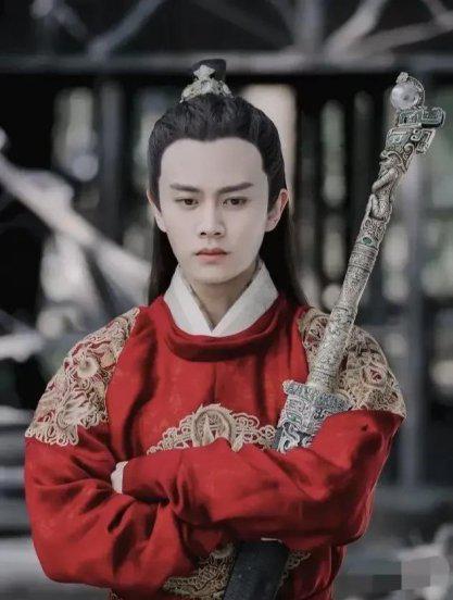 演员任嘉伦个人资料简介