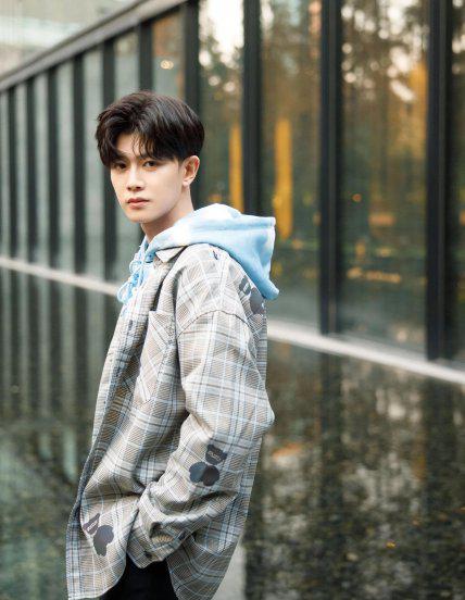 演员任嘉伦个人资料简介