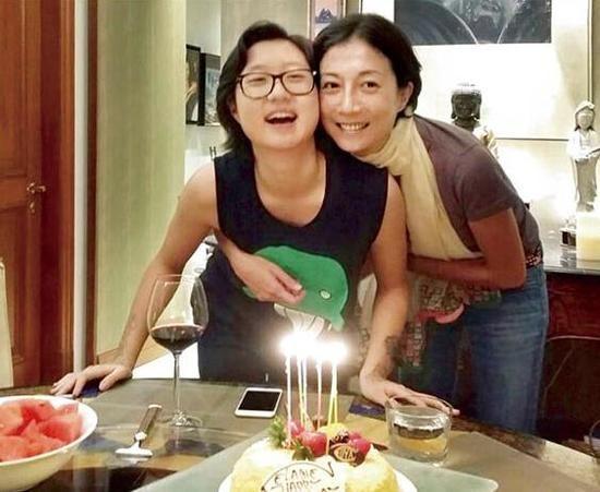 明星成龙的儿子和女儿名字