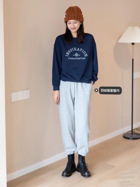 黑色鞋子怎么搭配衣服裤子