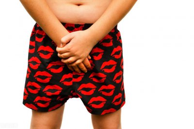 内裤用肥皂洗还是专用洗衣液好 清洗内裤的注意事项