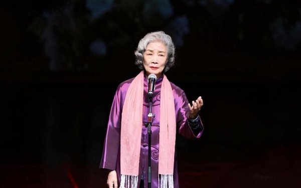 著名演员吕中个人资料简介