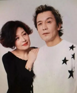 哈文简历及个人资料 李咏的妻子哈文现在怎么样了