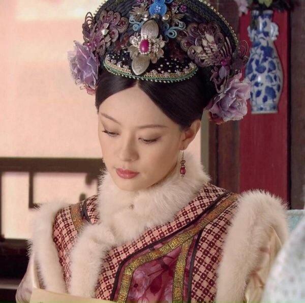 爱新觉罗·弘历的生母是谁