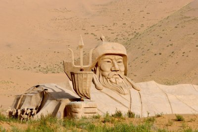 历史上成吉思汗是哪个朝代 成吉思汗是属于中国人吗