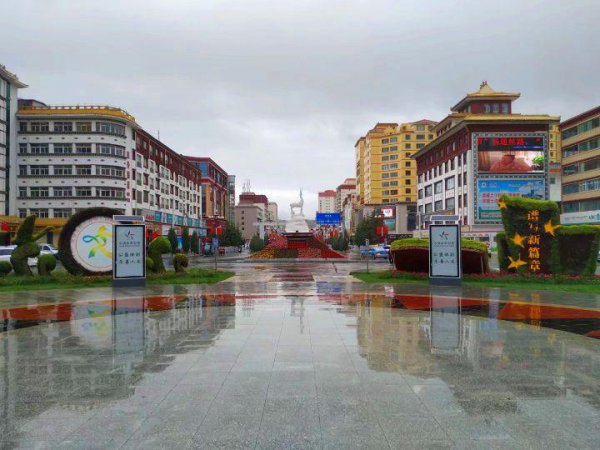 合作市海拔多少米