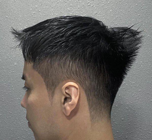 男生适合什么发型好看又帅气