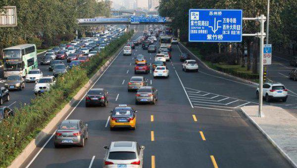 双黄虚线可以掉头吗