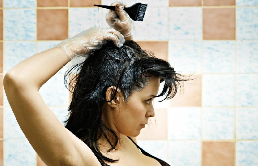 头发染黑后多久可以染其他颜色