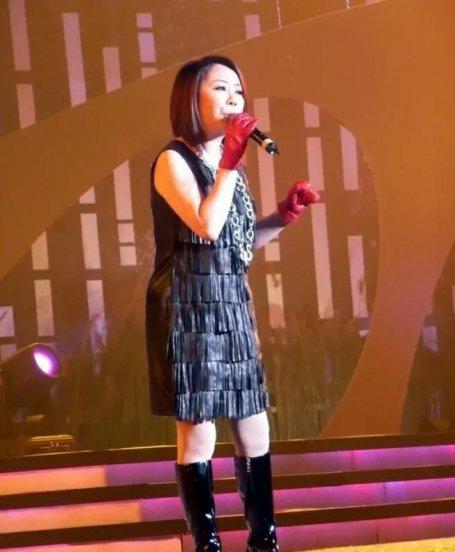 歌手衡越的个人资料简介