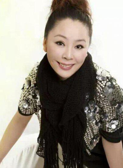 歌手衡越的个人资料简介