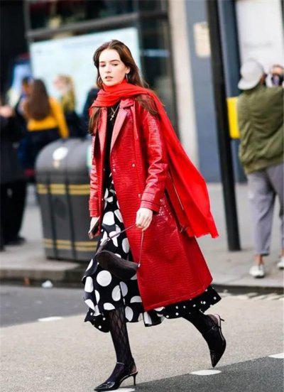 米色大衣穿搭禁忌