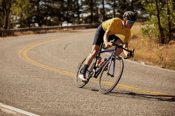 公路自行车和山地自行车哪个好