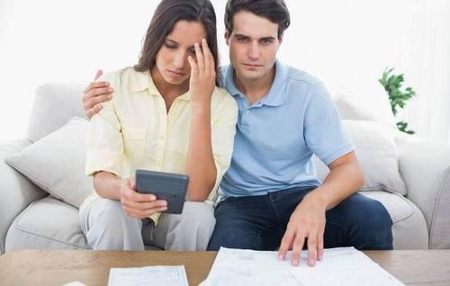 贫贱夫妻百事哀这句话是什么意思