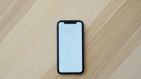 手机屏幕变黑白了怎么还原彩色