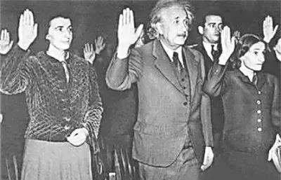 爱因斯坦的个人资料及简介