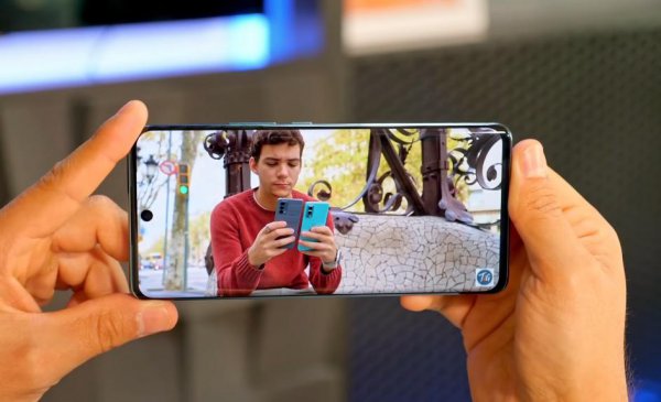 lcd还是oled屏幕好