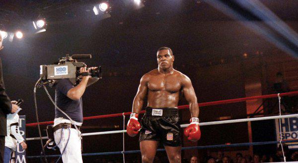 霍利菲尔德和泰森哪个厉害