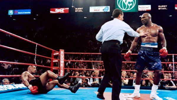 霍利菲尔德和泰森哪个厉害