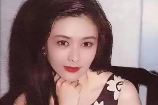 关之琳个人资料