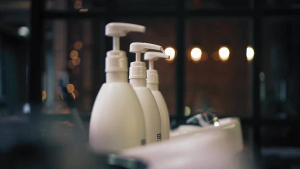 不用洗头膏洗头有什么好处