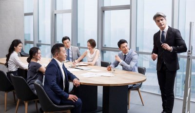 新手开会怎么发言 开会轮到发言时说什么会比较合适