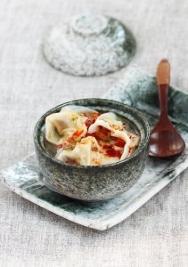 混沌汤里都放什么调料 如何调出味道鲜美的馄饨汤