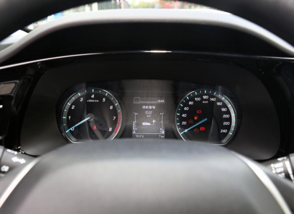 长安欧尚x7plus优缺点