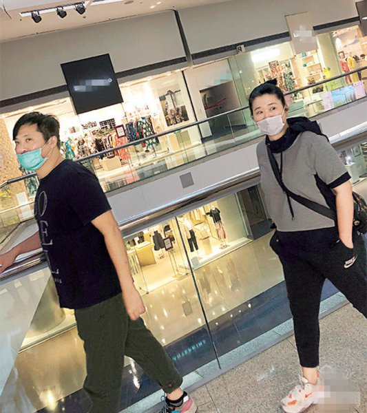 邵仲衡的现任妻子是谁