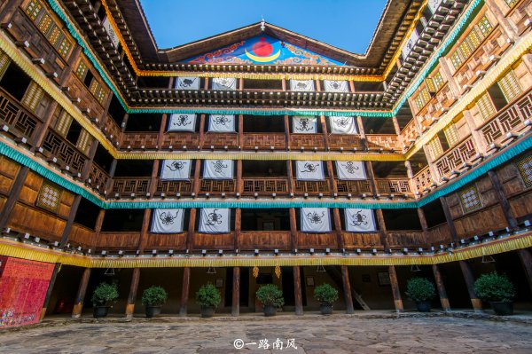 马尔康属于哪个省哪个市