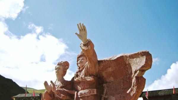 布达拉宫的历史背景简介