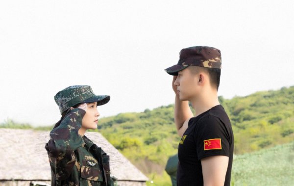 梁牧泽夏初是什么电视剧里的人物