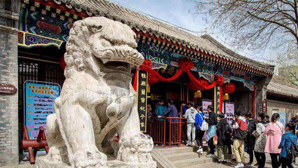 红楼梦的背景资料和作者关系