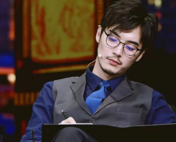 金世佳个人资料简介