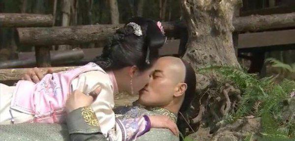 八爷最后还爱若曦吗