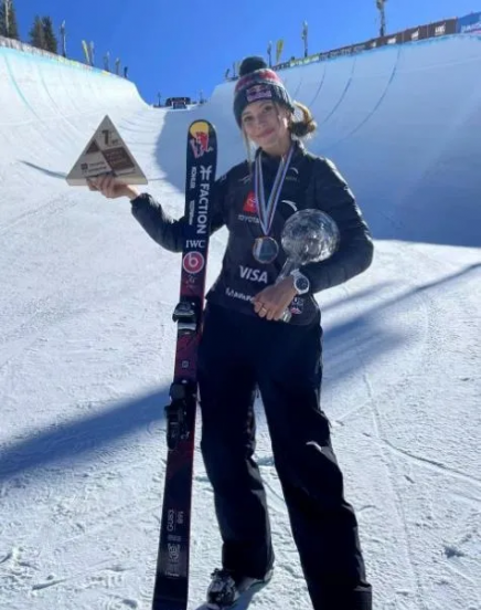 中国滑雪运动员谷爱凌简介