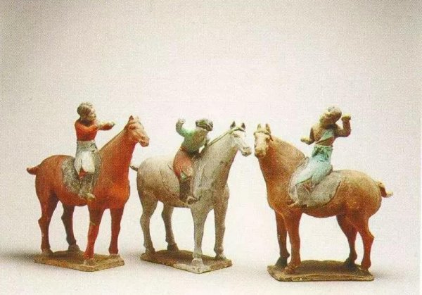 唐朝女子服饰图片及介绍