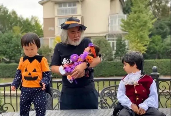 张纪中混血儿马丁是谁生的