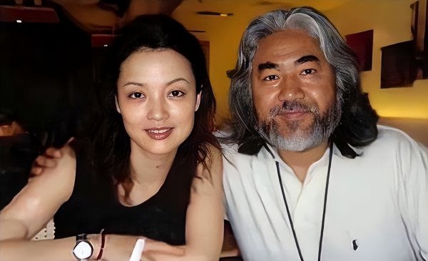 张纪中混血儿马丁是谁生的