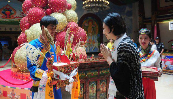 藏族的哈达是什么意思