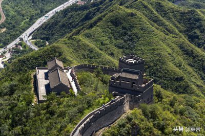 我国的万里长城大约有多长 长城的实际长度是多少