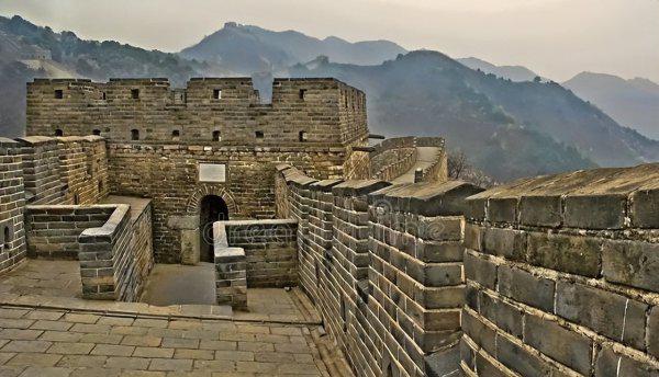 我国的万里长城大约有多长