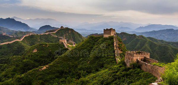 我国的万里长城大约有多长