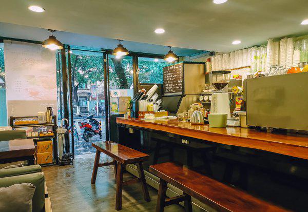 自己开一个奶茶店成本费用